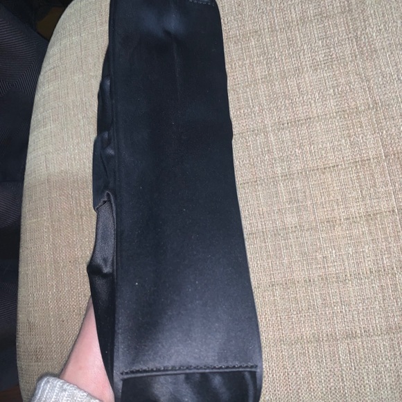 BCBG black satin pleated evening bag - Picture 2 of 4